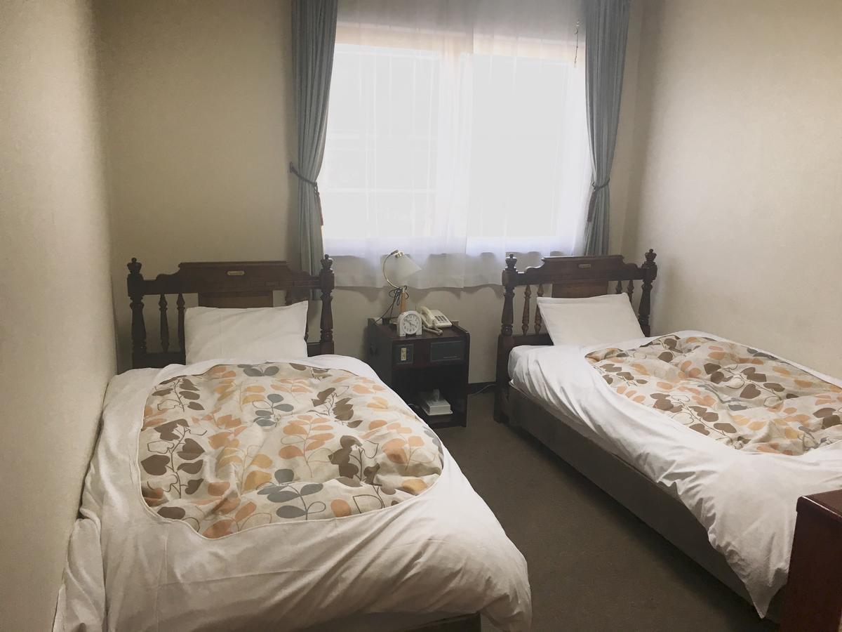 Business Hotel Kanekura โกเท็มบะ ภายนอก รูปภาพ